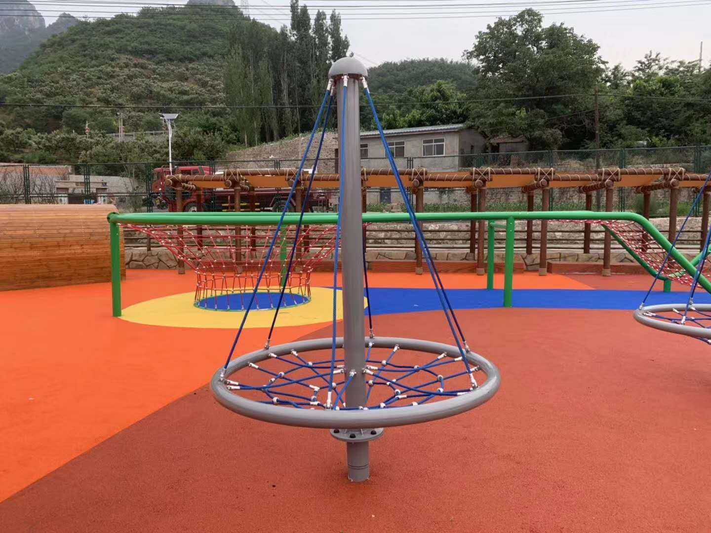 兒童游樂設(shè)施